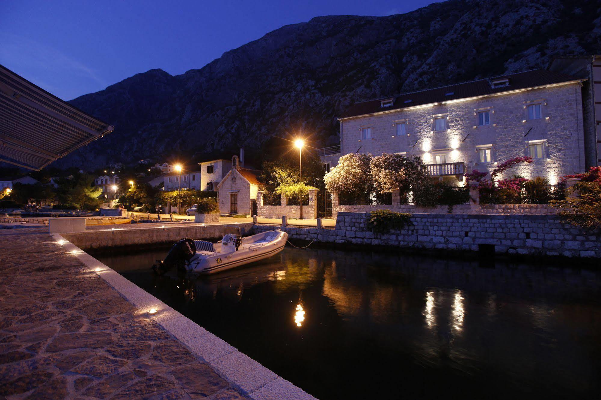 Palazzo Radomiri Heritage Boutique Hotel Kotor Exterior photo
