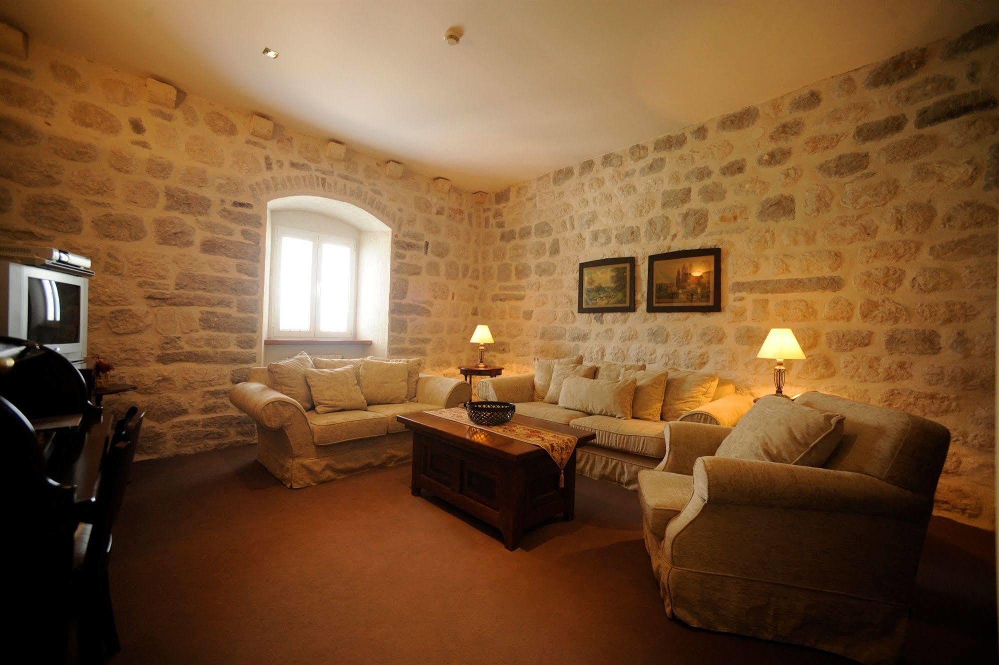 Palazzo Radomiri Heritage Boutique Hotel Kotor Exterior photo